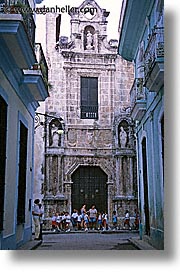 images/LatinAmerica/Cuba/PlazaCathedral/catedral-exterior-2.jpg