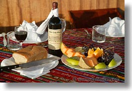 images/LatinAmerica/Ecuador/Galapagos/Boats/Sagitta/Food/wine-cheese-bread-fruit-1.jpg