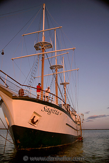 sagitta-afloat-13.jpg