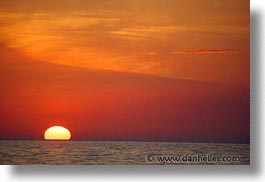images/LatinAmerica/Ecuador/Galapagos/Scenics/ocean-sunset-1.jpg