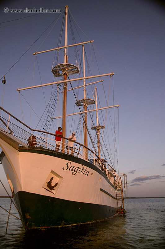 sagitta-afloat-13.jpg