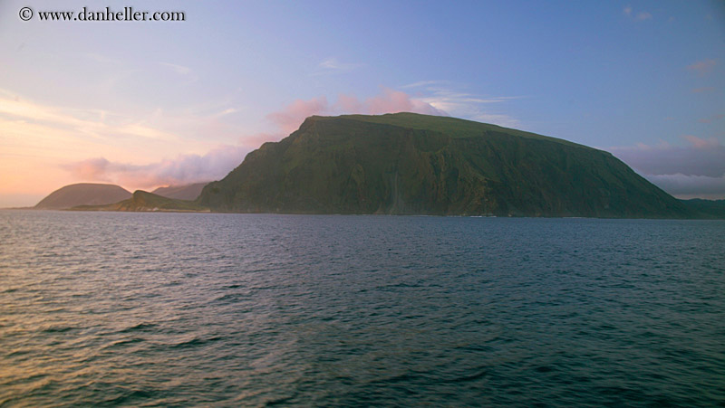 volcan-ecuador-1.jpg