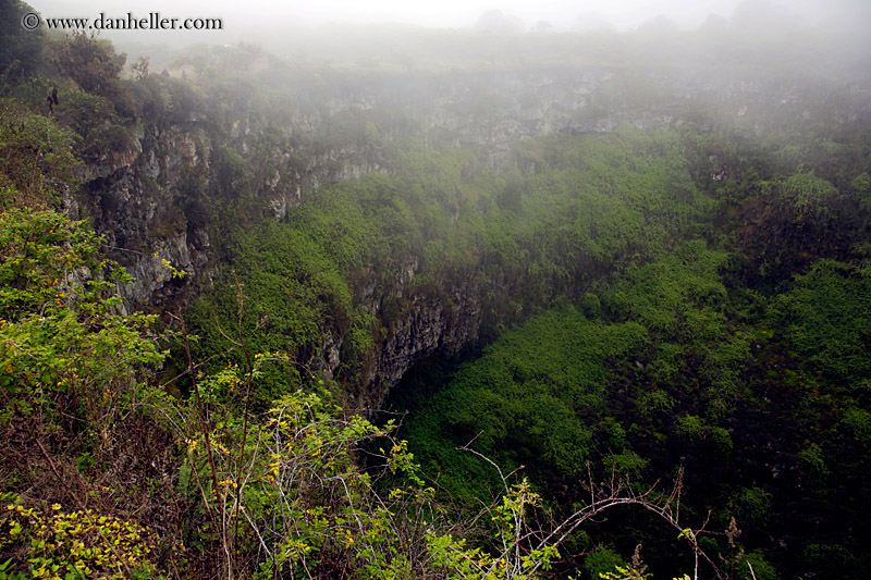 gemelos-sink_hole-10.jpg