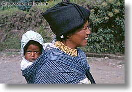 images/LatinAmerica/Ecuador/People/carry-baby.jpg