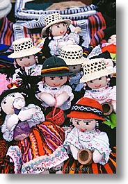 images/LatinAmerica/Ecuador/People/ecuador-dolls.jpg