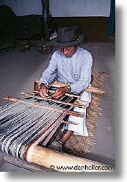 images/LatinAmerica/Ecuador/People/weaver.jpg