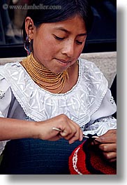 images/LatinAmerica/Ecuador/Quito/Children/girls-knitting-2.jpg