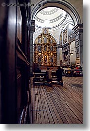 images/LatinAmerica/Ecuador/Quito/Churches/people-praying-on-knees-2.jpg