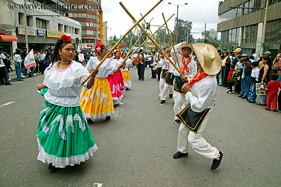 natives-n-stick-tunnel.jpg