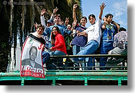 images/LatinAmerica/Ecuador/Quito/People/political-teenagers.jpg