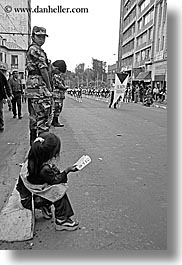 images/LatinAmerica/Ecuador/Quito/Women/girl-watching-parade-bw.jpg