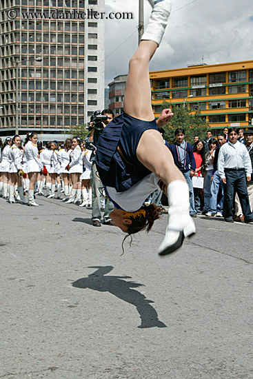 majorette-jump-2.jpg