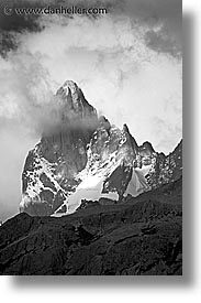 images/LatinAmerica/Patagonia/FitzRoy/fitzroy-peak-bw.jpg