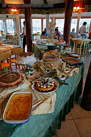 buffet-3.jpg