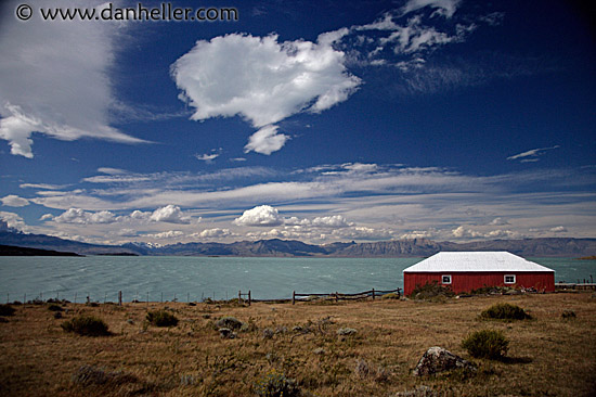 red-barn-1.jpg