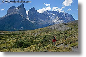 images/LatinAmerica/Patagonia/TorresDelPaine/torres-massif-viewing-2.jpg