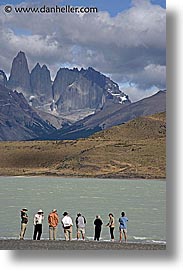 images/LatinAmerica/Patagonia/TorresDelPaine/torres-viewing-4.jpg