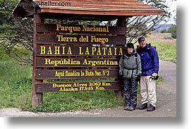 images/LatinAmerica/Patagonia/WtPeople/GaryMary/tierra-del-fuego-sign.jpg