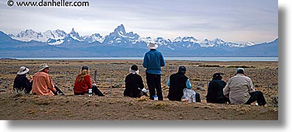 images/LatinAmerica/Patagonia/WtPeople/Group/lunch-spot-pano.jpg