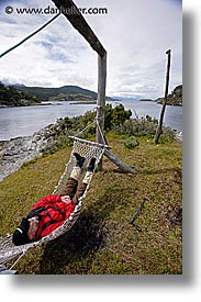 images/LatinAmerica/Patagonia/WtPeople/JanVic/vic-n-hammock-1.jpg