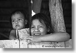 images/LatinAmerica/Peru/Amazon/RiverPeople/rvr-children-05.jpg