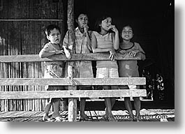 images/LatinAmerica/Peru/Amazon/RiverPeople/rvr-children-06.jpg