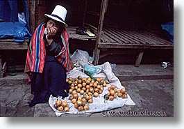 images/LatinAmerica/Peru/Cuzco/Market/market-0004.jpg