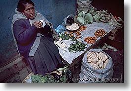images/LatinAmerica/Peru/Cuzco/Market/market-0010.jpg