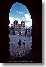 images/LatinAmerica/Peru/Cuzco/Plaza/plaza-des-armas-4.jpg