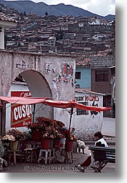 images/LatinAmerica/Peru/Cuzco/street-vendor.jpg