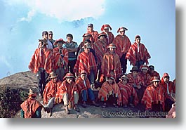 images/LatinAmerica/Peru/IncaTrail/Quechua/porters-group.jpg