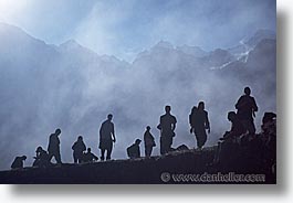 images/LatinAmerica/Peru/IncaTrail/Scenics/cloud-hiking-0012.jpg