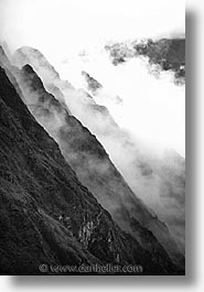 images/LatinAmerica/Peru/IncaTrail/Scenics/foggy-mtns-0003.jpg