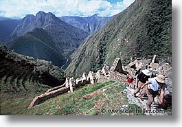images/LatinAmerica/Peru/IncaTrail/Winaywayna/winaywayna-0003.jpg