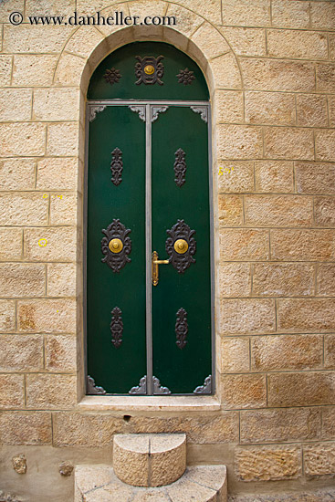 green-arabic-door.jpg