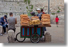 images/MiddleEast/Israel/Jerusalem/Merchandise/bread-merchant-2.jpg