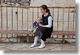 images/MiddleEast/Israel/Jerusalem/People/girl-w-baby.jpg