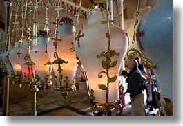 images/MiddleEast/Israel/Jerusalem/ReligiousSites/HolySepulchre/lamps-over-stone-of-unction.jpg