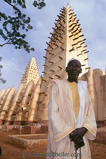 man-mosque-tower.jpg