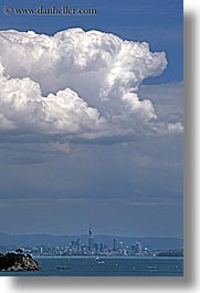 images/NewZealand/Auckland/auckland-skyline-n-clouds.jpg