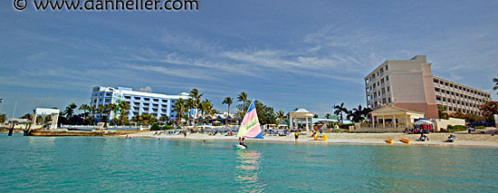 sandals-boats-1.jpg