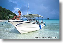 images/Tropics/Palau/Leticia/leti-boat.jpg