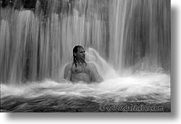 images/Tropics/Palau/Waterfalls/ron-waterfall-bw.jpg
