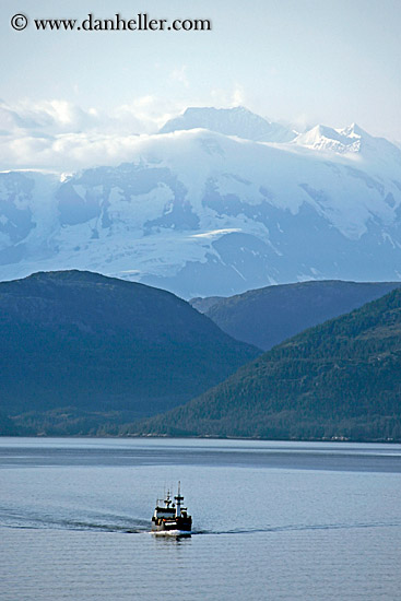 boat-n-mtns-3.jpg