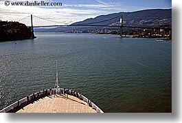 images/UnitedStates/Alaska/CruiseShip/People/crowds-on-deck-03.jpg