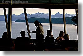 images/UnitedStates/Alaska/CruiseShip/People/people-viewing-windows-06.jpg