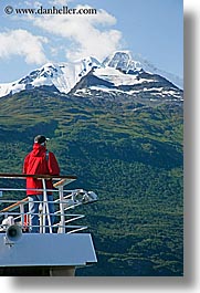 images/UnitedStates/Alaska/CruiseShip/People/person-on-deck-13.jpg