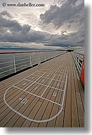 images/UnitedStates/Alaska/CruiseShip/cloudy-top-deck-3.jpg