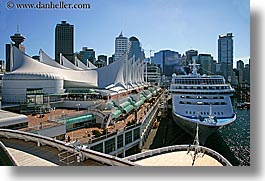 images/UnitedStates/Alaska/CruiseShip/cruise-ship-in-port-4.jpg