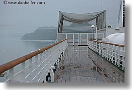 images/UnitedStates/Alaska/CruiseShip/foggy-deck.jpg